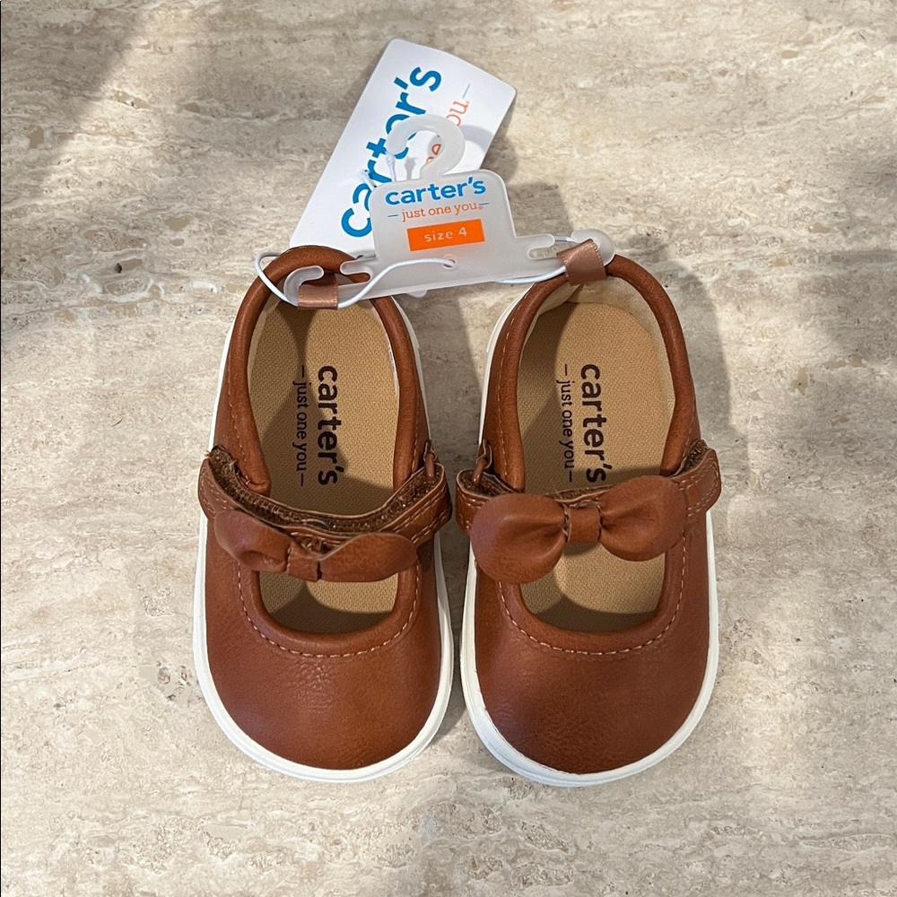 Carter’s Brown Lily-G Bow Shoes Size 4 Walking Shoes for Their First Steps